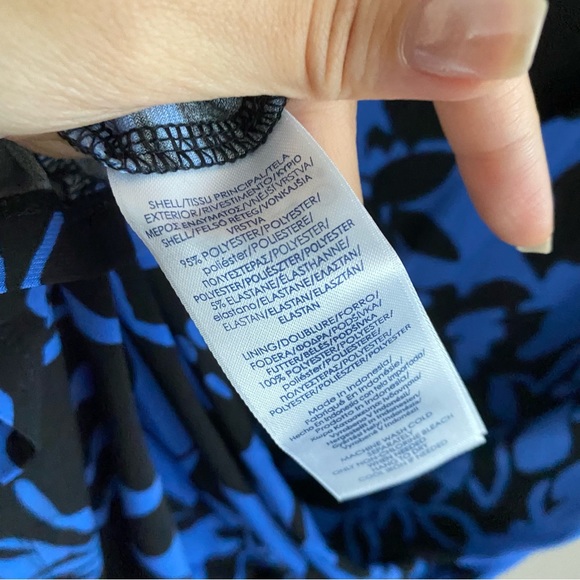 CHAPS Blue Floral Vneck Shift Mini Dress - Picture 4 of 6